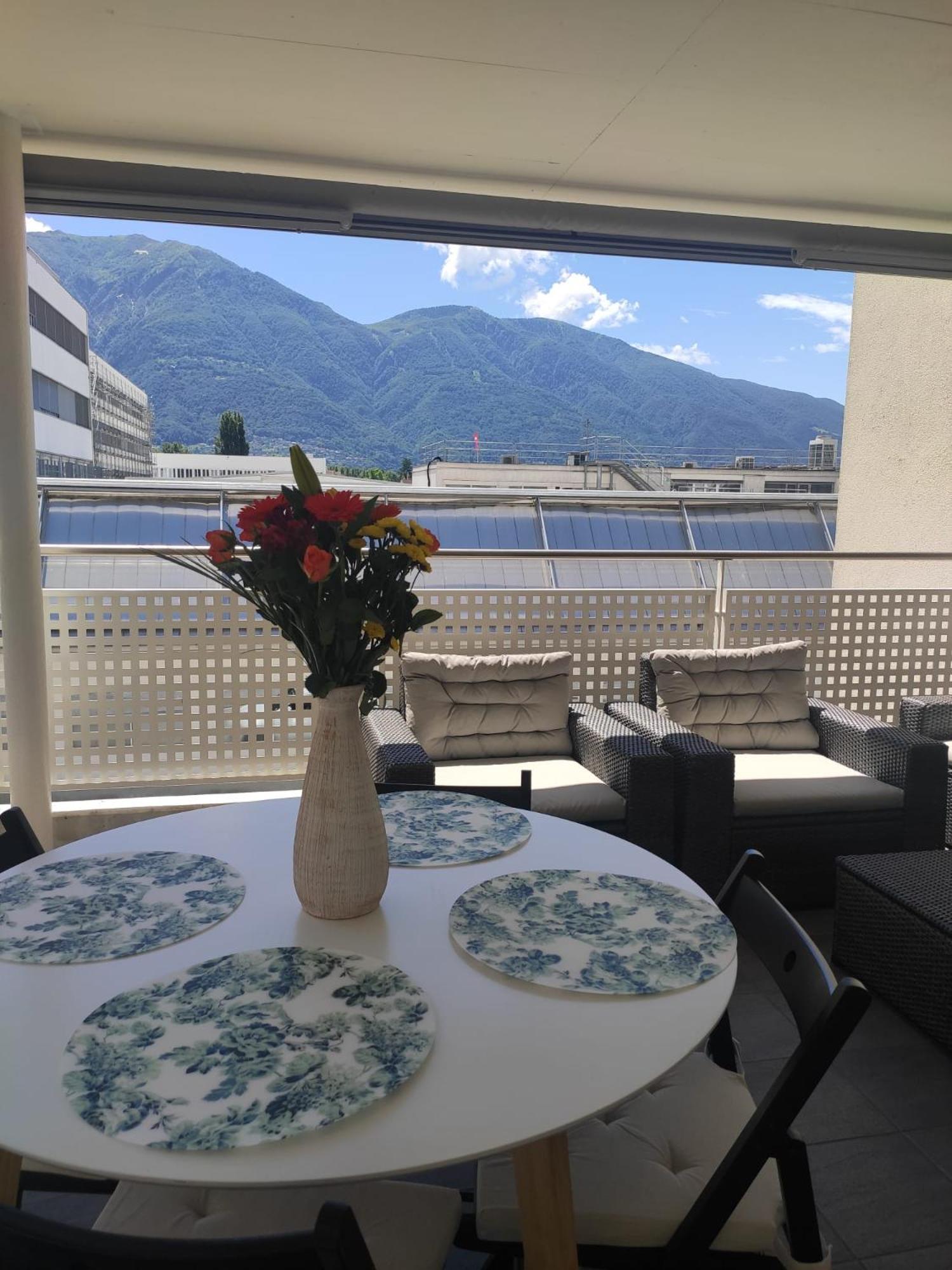 Ferienwohnung Casa Renoir - Schritte Zum Zee Locarno Exterior foto