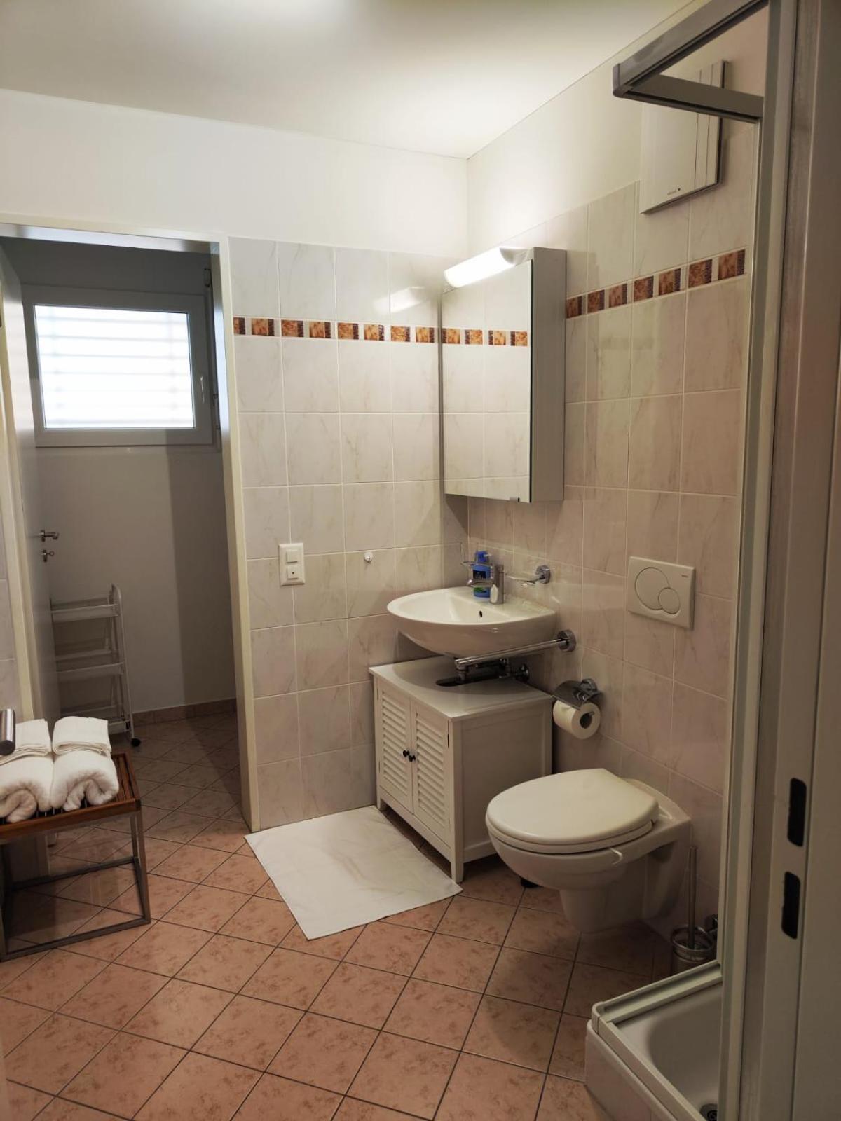 Ferienwohnung Casa Renoir - Schritte Zum Zee Locarno Exterior foto